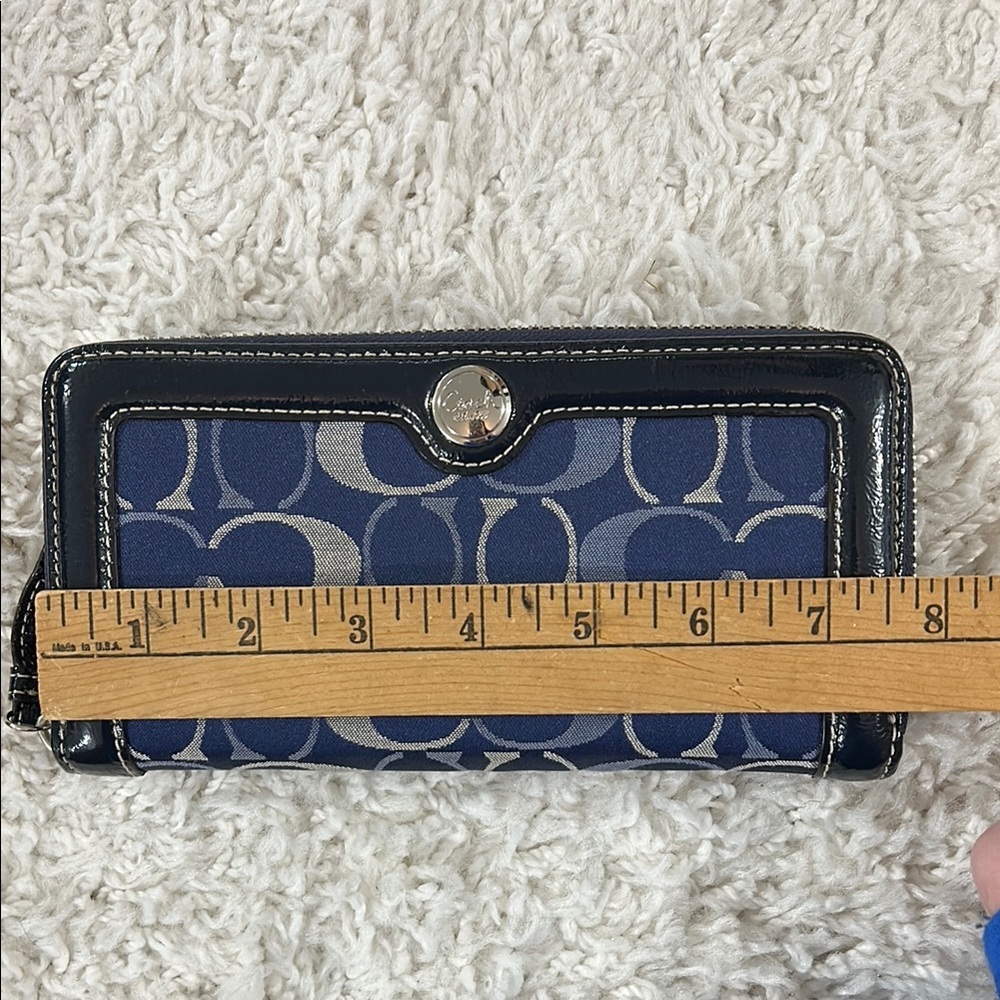 Coach Signature Jacquard Long Zip Around Wallet Navy & Gray | Pristine Condition - Picture 10 of 11